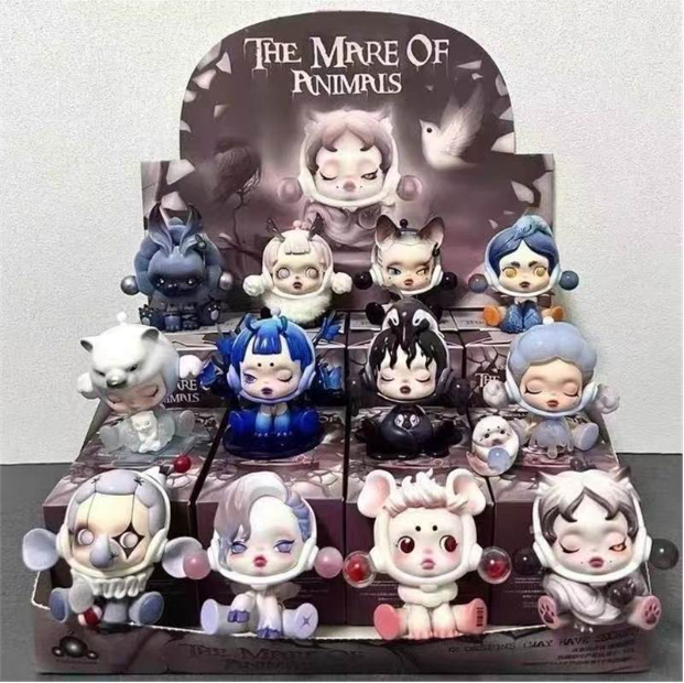 Pop mart Skullpanda SP7 Latest Cute Motherland Version of Blind Box Cartoon Characters on the Table Presents for Boys and Girls